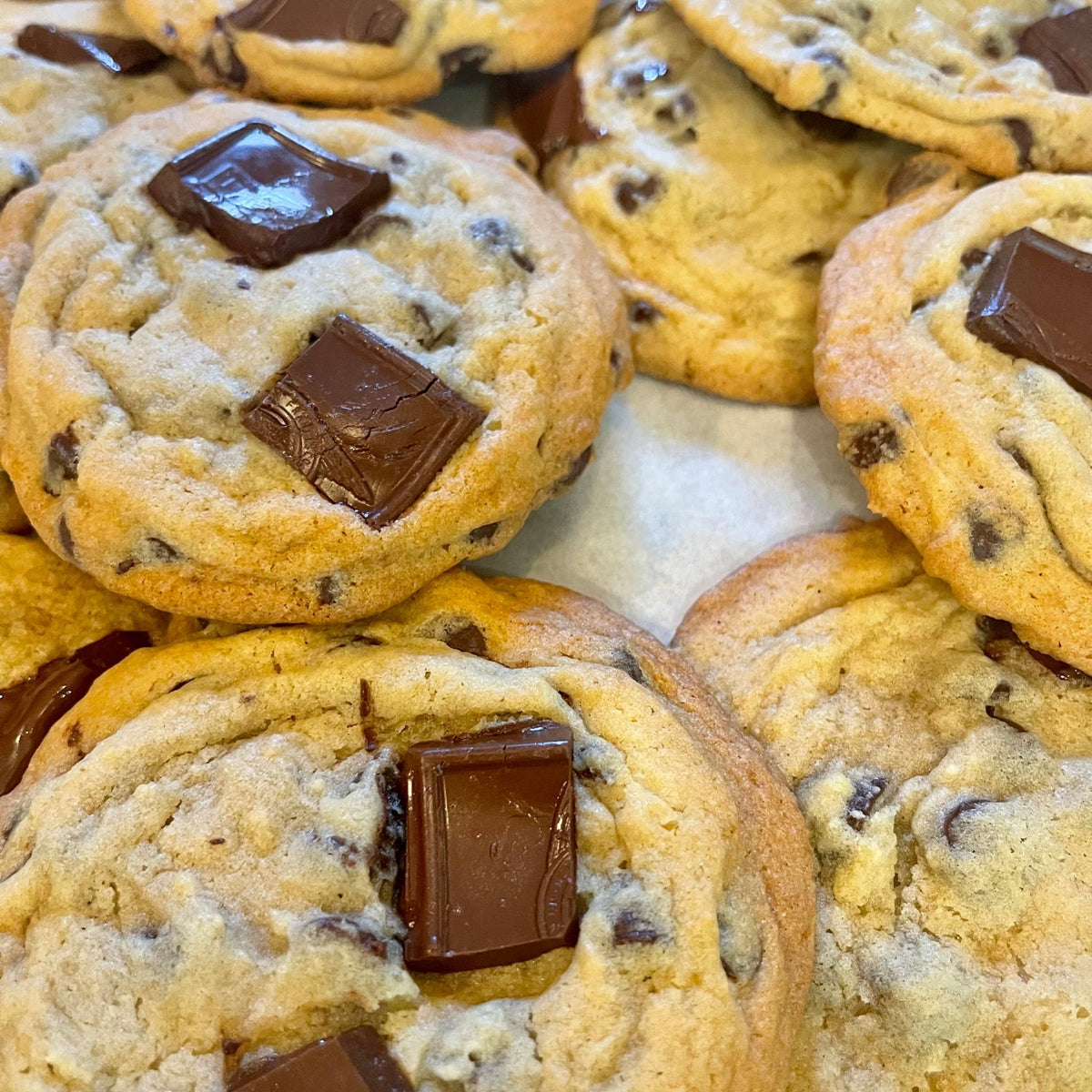 The best Chocolate Chip Cookie Recipe - Hungry Monkey Baking